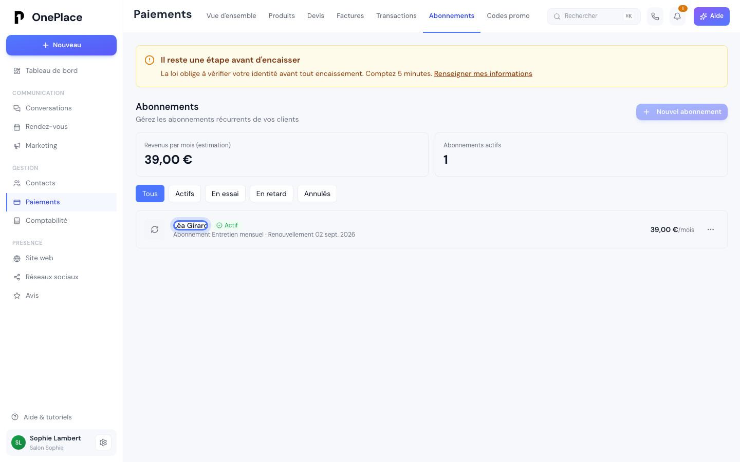 La liste des abonnements, avec l'estimation des revenus mensuels et un abonnement Actif